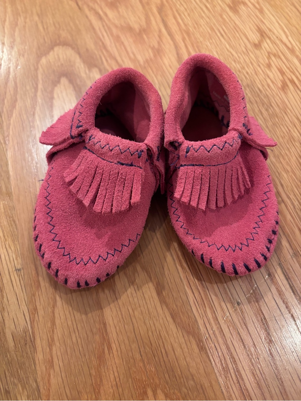 Minnetonka Baby Pink Suede Fringe Moccasins. Size 2T.